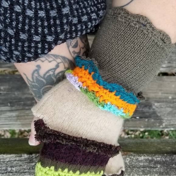 Boho Patchwork Fingerless Gloves Upcycled - Picture 4 of 4